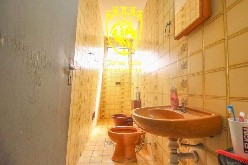 Casa à venda com 2 quartos, 80m² - Foto 11
