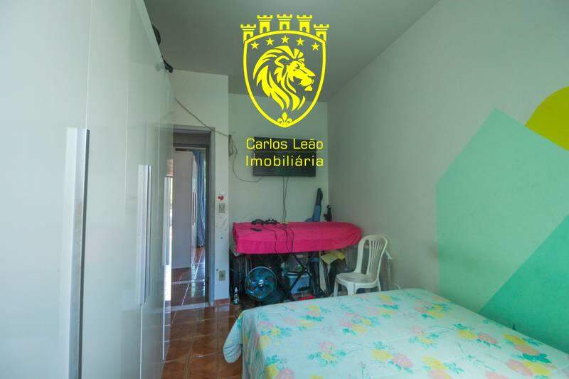Casa à venda com 2 quartos, 80m² - Foto 14