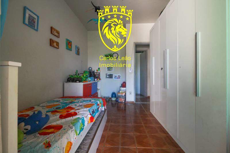 Casa à venda com 2 quartos, 80m² - Foto 17