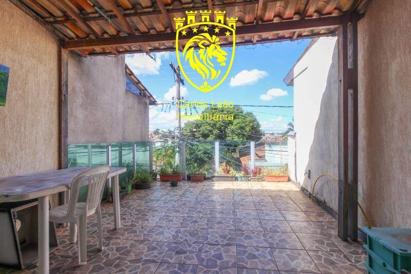 Casa à venda com 2 quartos, 80m² - Foto 20