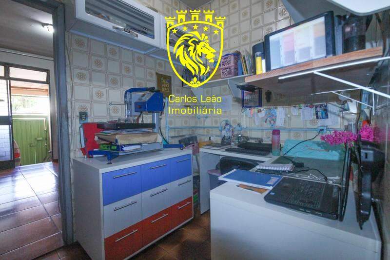 Casa à venda com 2 quartos, 80m² - Foto 5