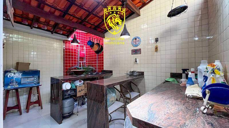 Casa à venda com 2 quartos, 70m² - Foto 11