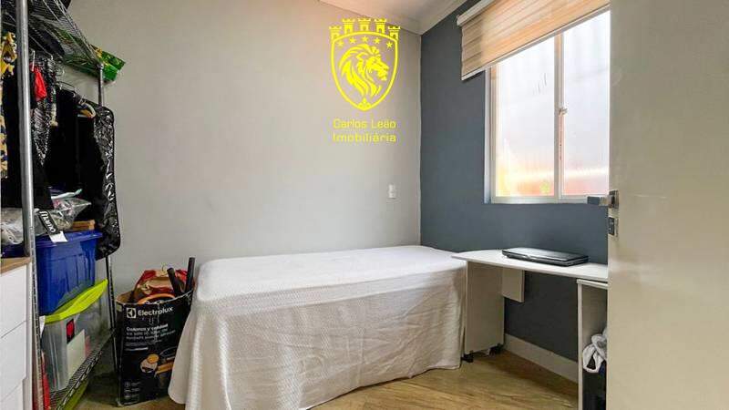 Casa à venda com 2 quartos, 70m² - Foto 18