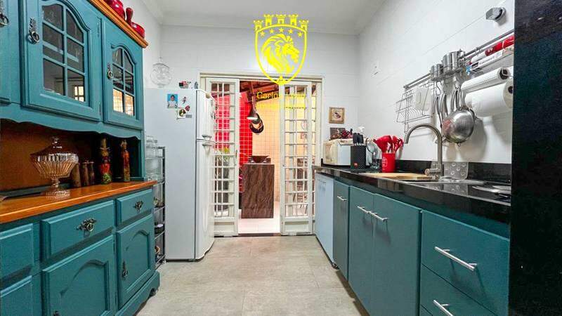 Casa à venda com 2 quartos, 70m² - Foto 6