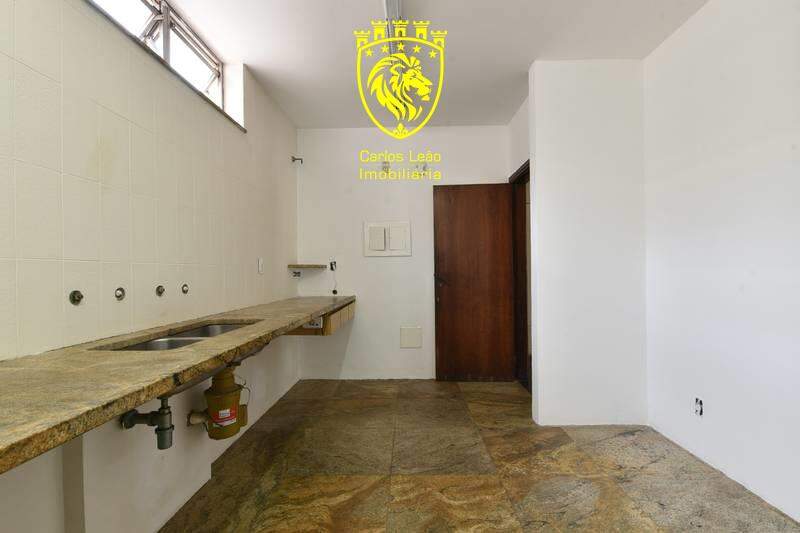 Casa à venda com 6 quartos, 679m² - Foto 9