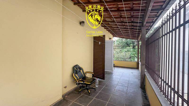 Casa à venda com 8 quartos, 500m² - Foto 11