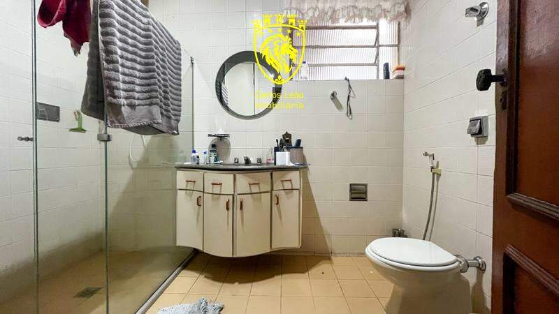 Casa à venda com 8 quartos, 500m² - Foto 15