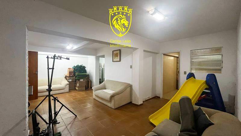 Casa à venda com 8 quartos, 500m² - Foto 17