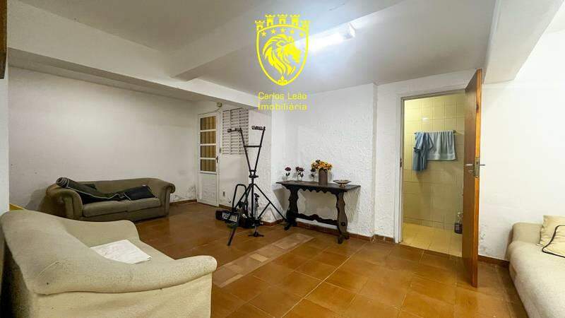 Casa à venda com 8 quartos, 500m² - Foto 18