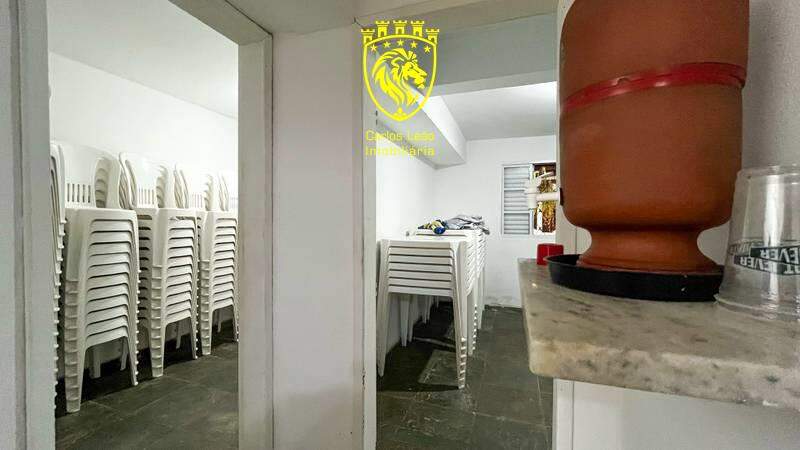 Casa à venda com 8 quartos, 500m² - Foto 19