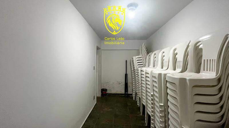 Casa à venda com 8 quartos, 500m² - Foto 21