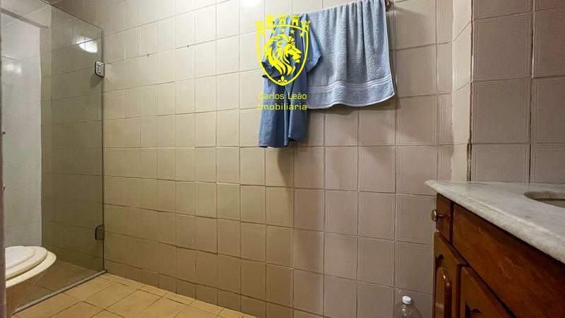 Casa à venda com 8 quartos, 500m² - Foto 23