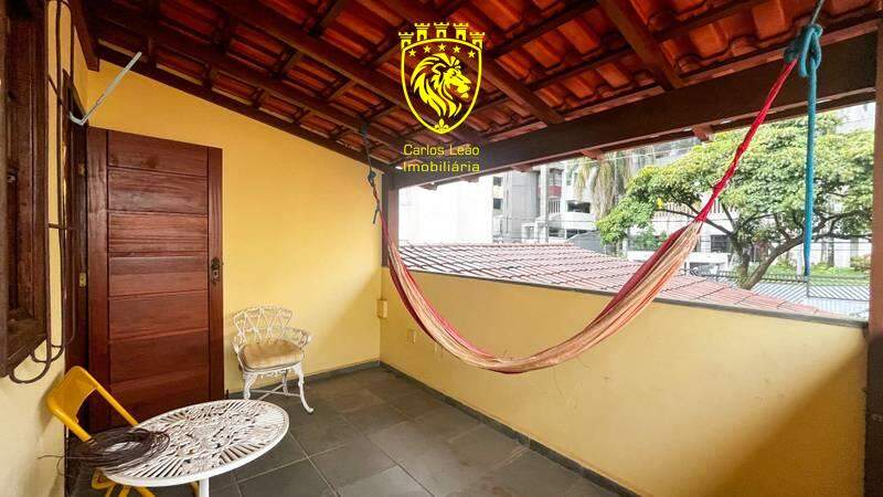 Casa à venda com 8 quartos, 500m² - Foto 7