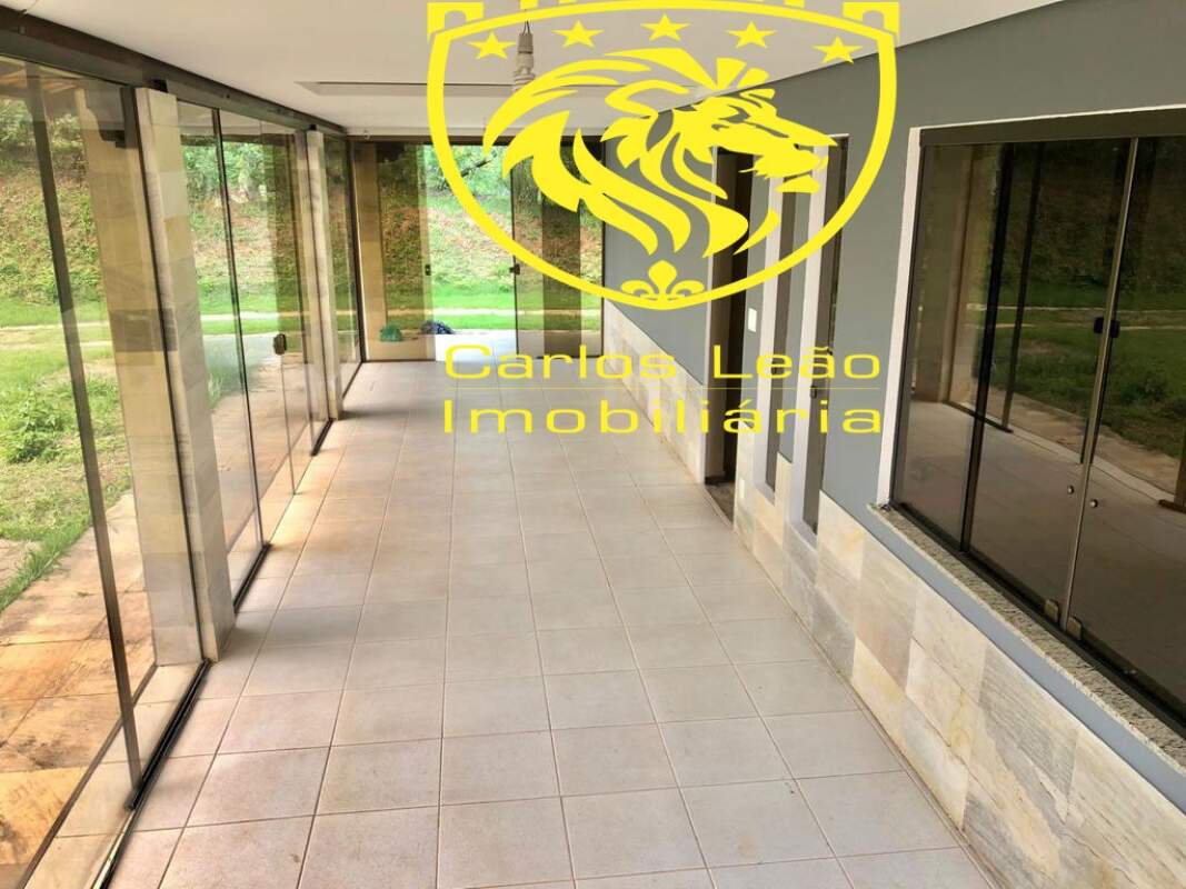 Casa à venda com 4 quartos, 1800m² - Foto 13