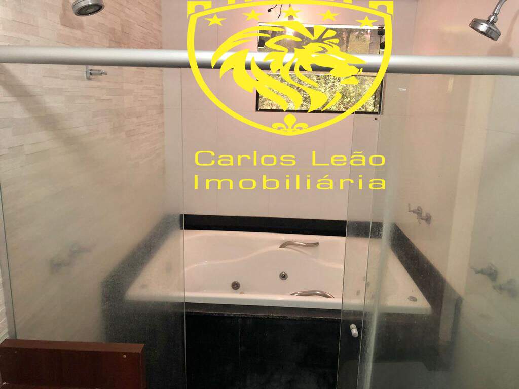 Casa à venda com 4 quartos, 1800m² - Foto 3