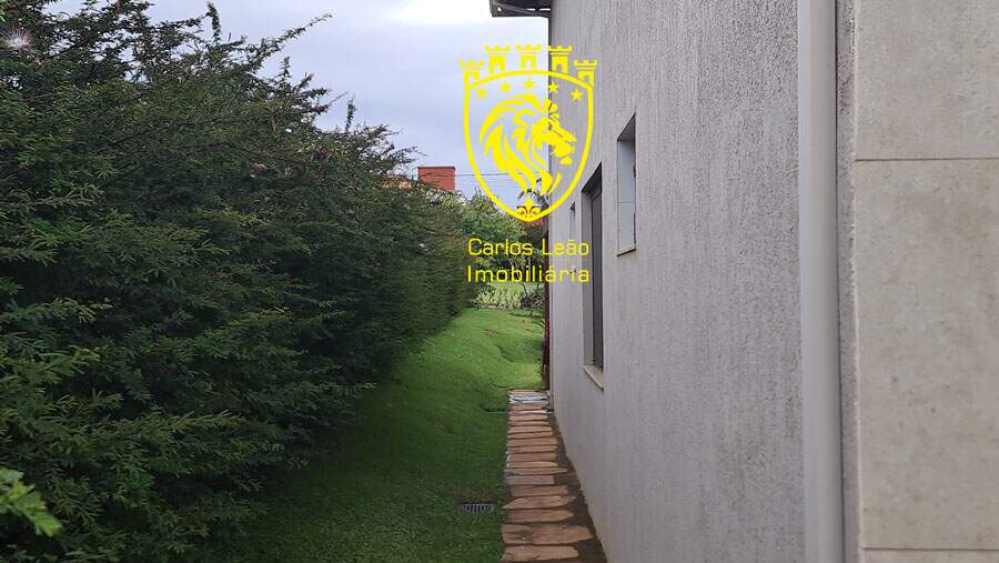 Casa de Condomínio à venda com 4 quartos, 320m² - Foto 17
