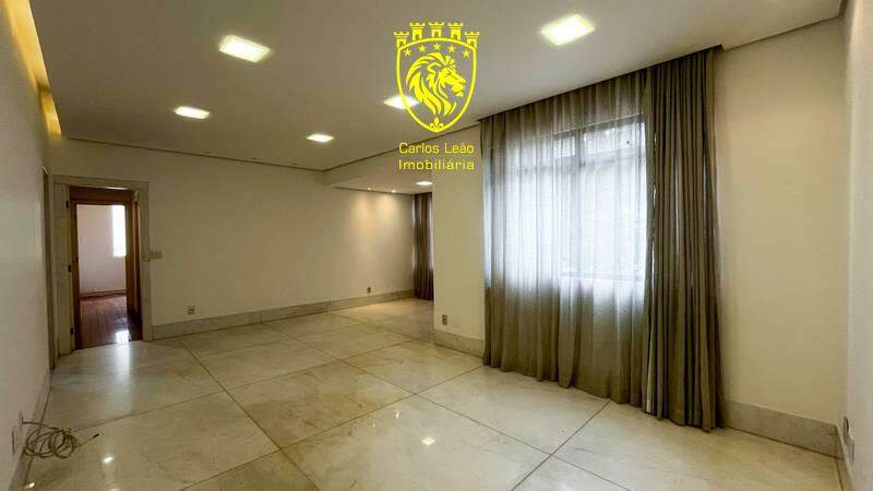 Apartamento com 4 dormitórios à venda em Belo Horizonte, no bairro Santo Antônio