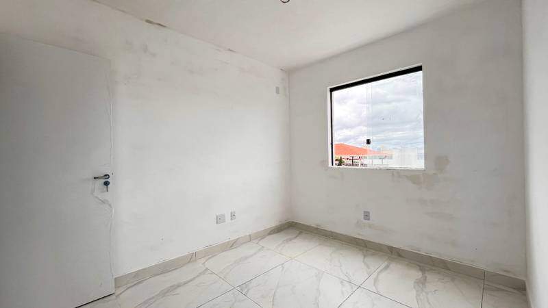 Casa à venda com 2 quartos, 65m² - Foto 6
