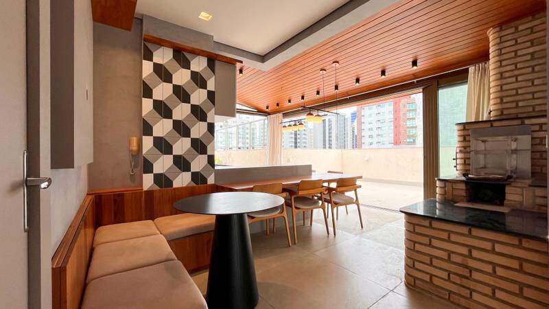 Cobertura à venda com 3 quartos, 220m² - Foto 7