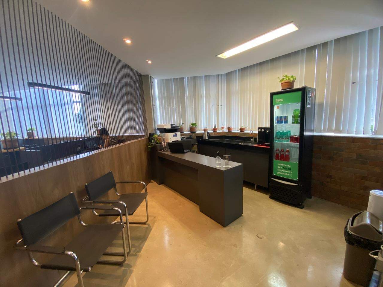 Ponto comercial/loja/box para alugar em Belo Horizonte, no bairro Savassi