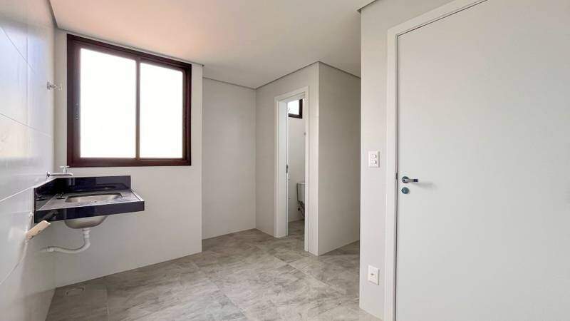 Apartamento com 4 dormitórios à venda em Belo Horizonte, no bairro Castelo