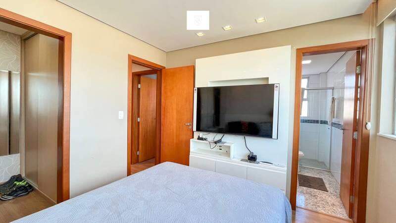 Apartamento com 3 dormitórios à venda em Belo Horizonte, no bairro Colégio Batista