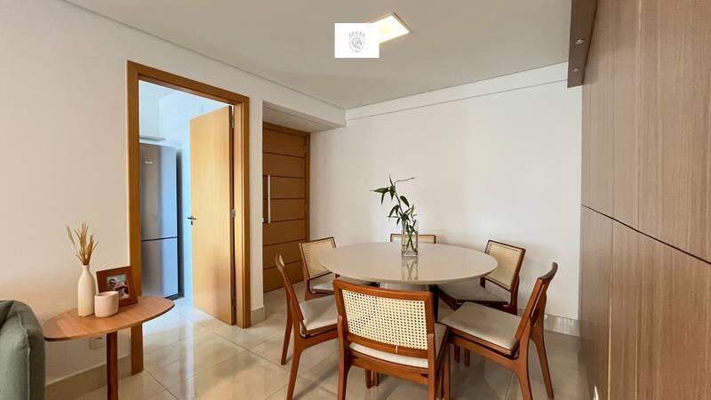 Apartamento à venda com 2 quartos, 64m² - Foto 1
