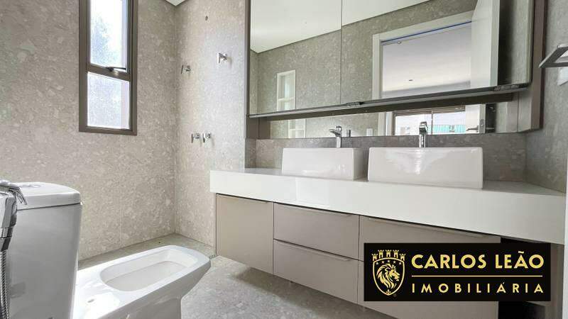 Apartamento à venda com 4 quartos, 136m² - Foto 9