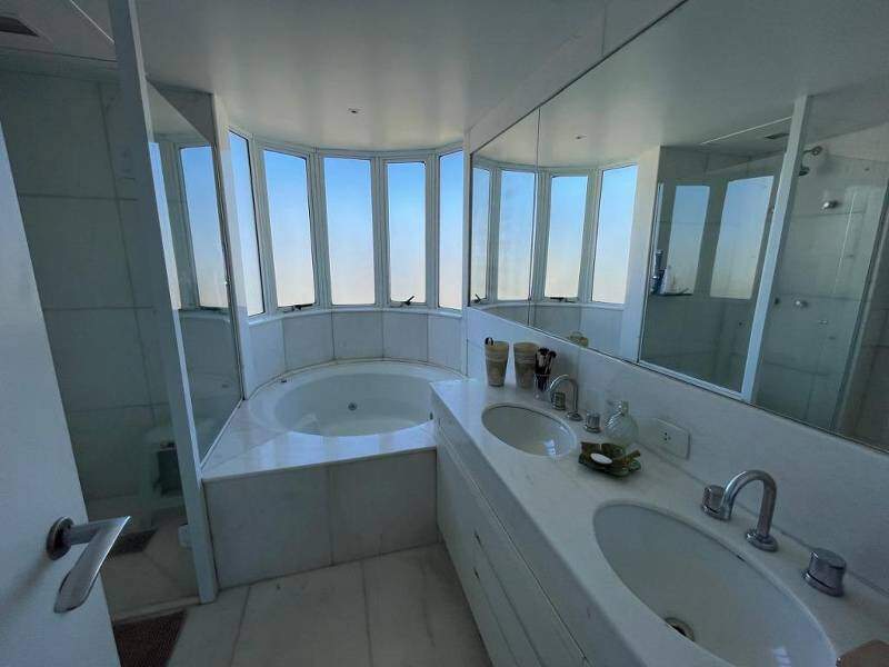 Apartamento à venda com 4 quartos, 230m² - Foto 9