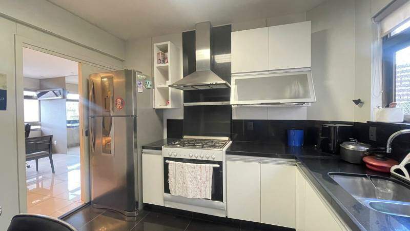 Apartamento à venda com 4 quartos, 113m² - Foto 15
