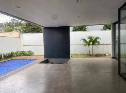 Casa de Condomínio para alugar com 5 quartos, 434m² - Foto 1