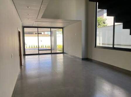 Casa de Condomínio para alugar com 5 quartos, 434m² - Foto 5