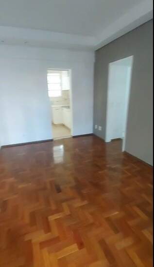 Apartamento para alugar com 3 quartos, 139m² - Foto 2