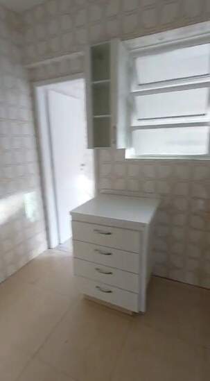 Apartamento para alugar com 3 quartos, 139m² - Foto 12