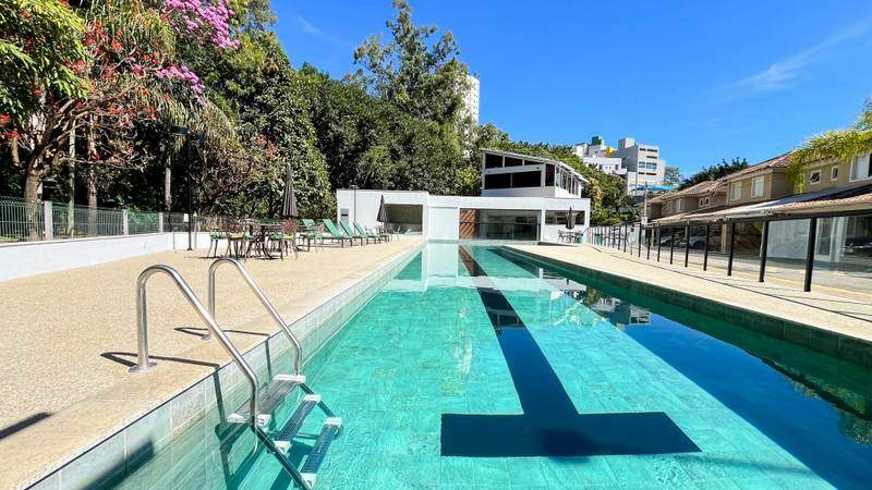 Casa à venda com 4 quartos, 110m² - Foto 11