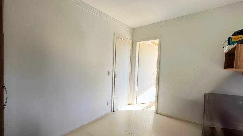 Casa à venda com 4 quartos, 110m² - Foto 14