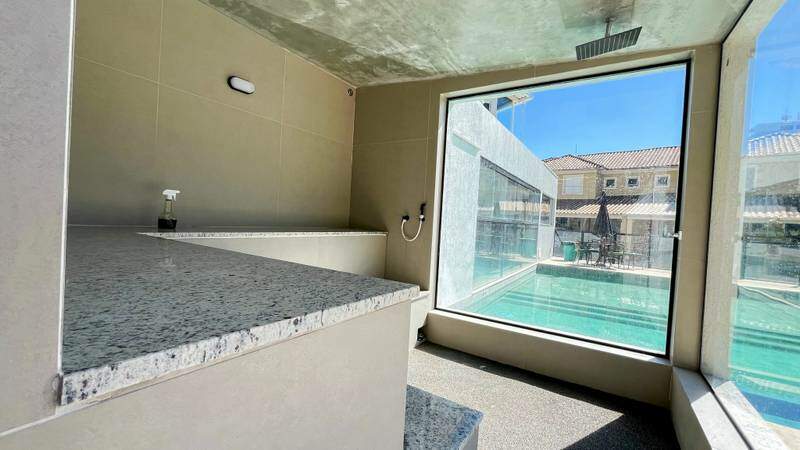 Casa à venda com 4 quartos, 110m² - Foto 4