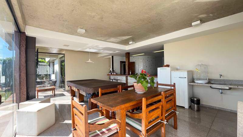 Casa à venda com 4 quartos, 330m² - Foto 6