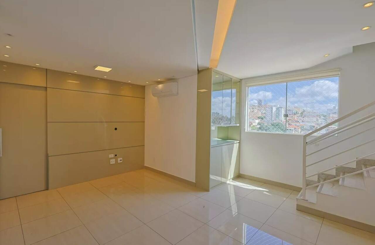 Cobertura com 3 quartos à venda no bairro Jardim América em Belo Horizonte