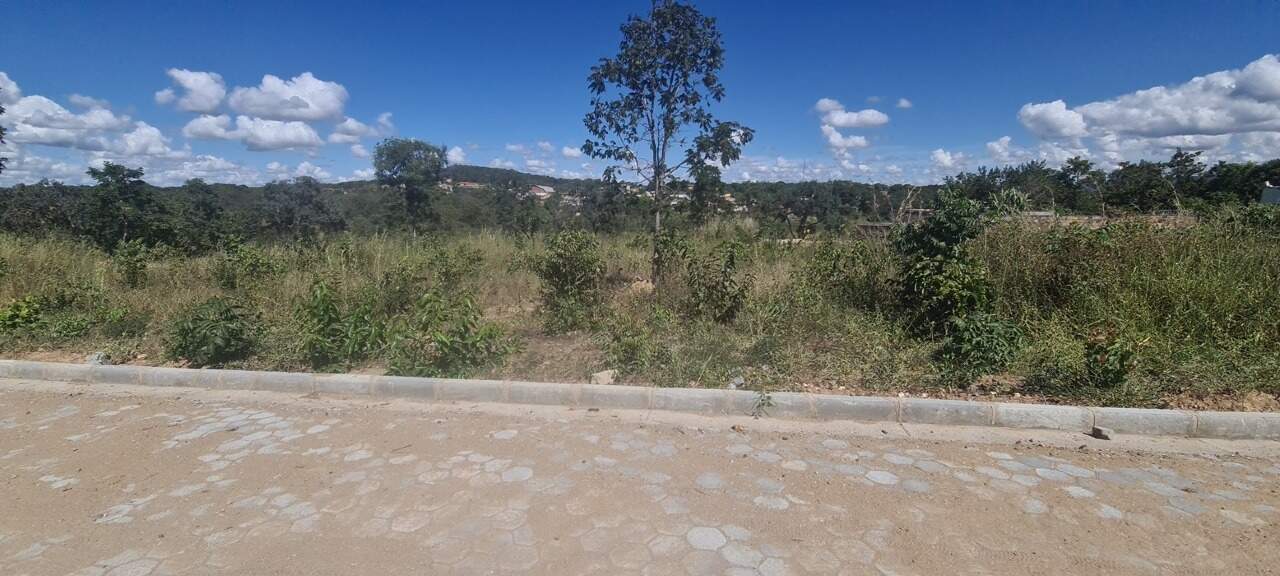 Lote / Terreno à venda no bairro Centro em Augusto De Lima