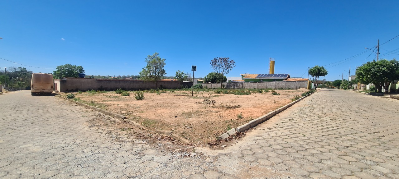 Lote / Terreno à venda no bairro Centro em Augusto De Lima
