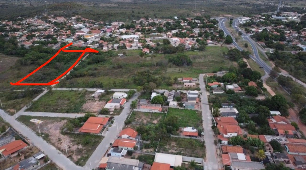 Lote / Terreno à venda no bairro Centro em Augusto De Lima