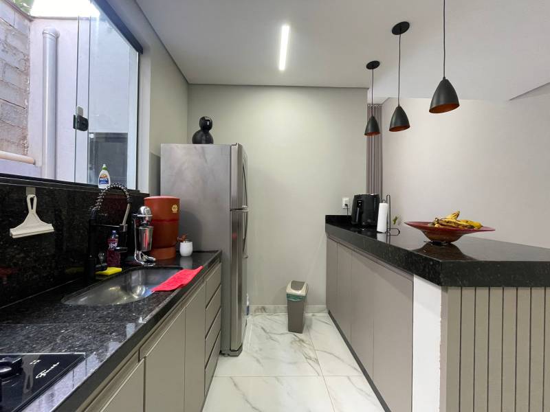 Casa, 3 quartos, 200 m² - Foto 13