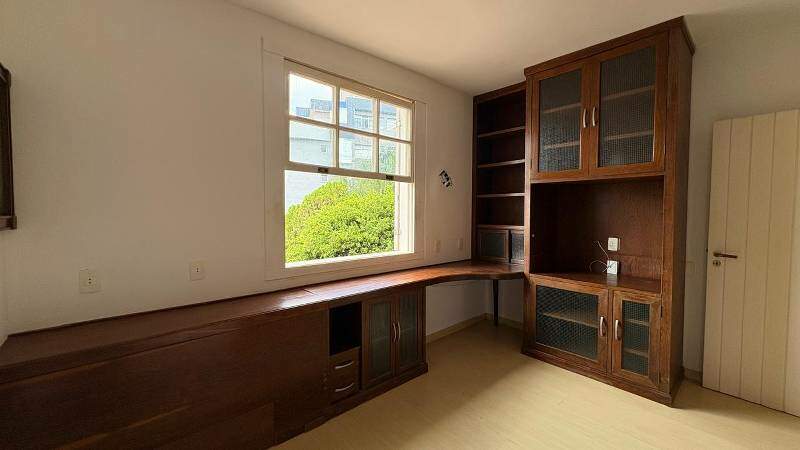 Casa, 4 quartos, 304 m² - Foto 10