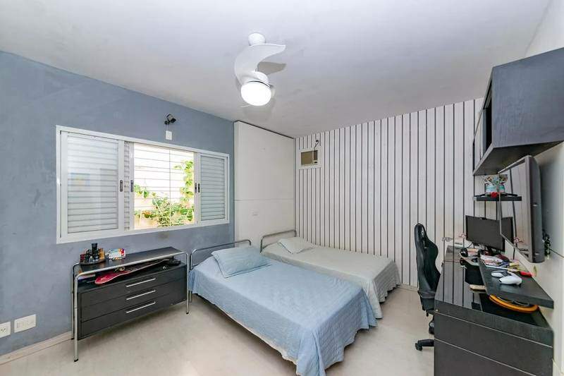 Casa, 4 quartos, 267 m² - Foto 14