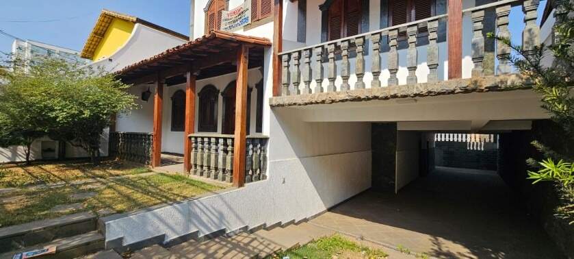 Casa com 4 quartos para alugar no bairro Palmares em Belo Horizonte