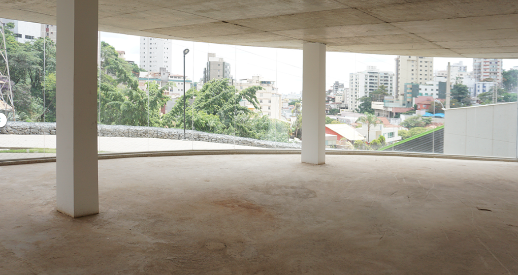 Loja / Salão / Ponto Comercial para alugar no bairro Santa Lúcia em Belo Horizonte
