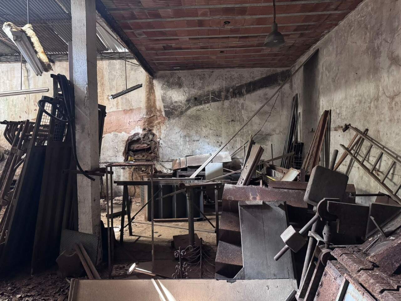 Depósito-Galpão, 150 m² - Foto 1