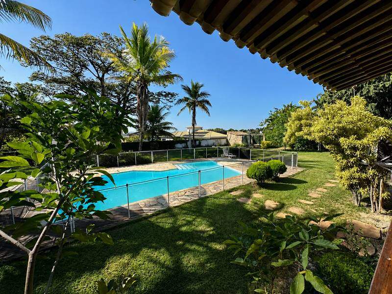 Casa com 6 quartos à venda no bairro São Luiz em Belo Horizonte