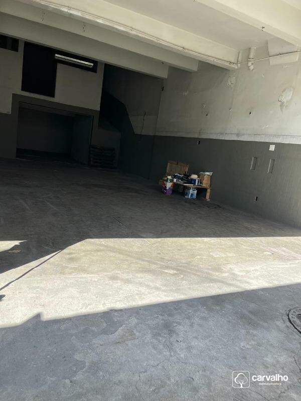 Galpão para aluguel Bonsucesso com 432 m² , .: 